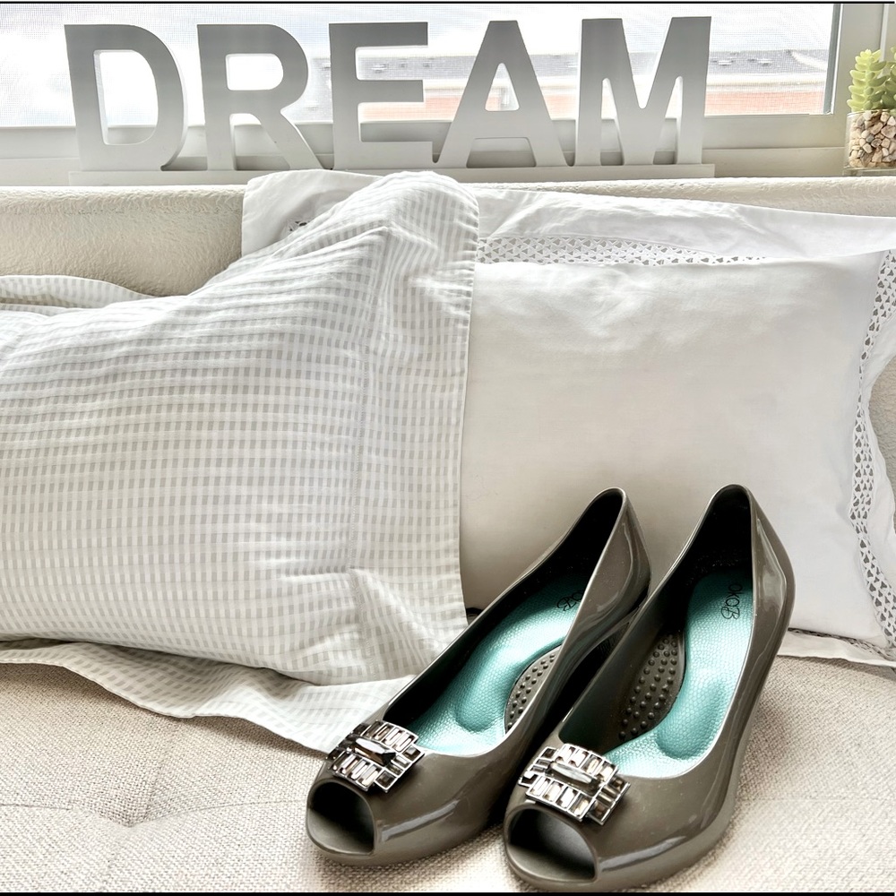 OKA- B Wedge shoes